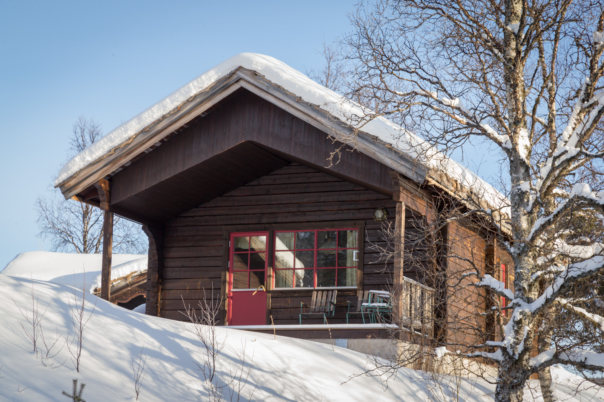 Lullen Stuga 16 Exteriör vinter -9171